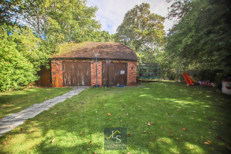 Images for Hall Moss Lane, Bramhall, SK7 EAID:425574707 BID:a331354c-8a27-4290-8521-a2425358b7e6