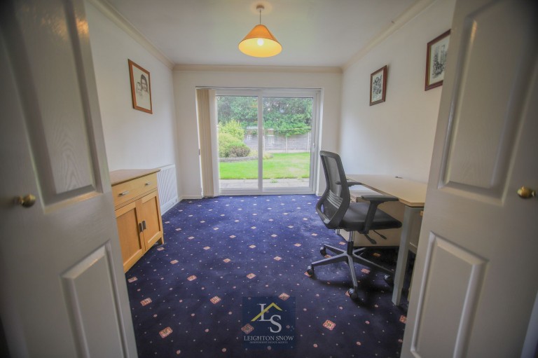 Images for Meadway, Bramhall, SK7 EAID:425574707 BID:a331354c-8a27-4290-8521-a2425358b7e6