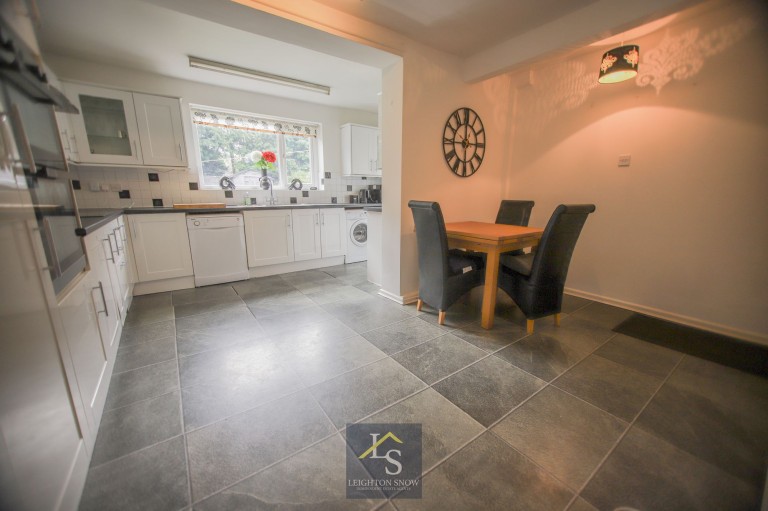Images for Meadway, Bramhall, SK7 EAID:425574707 BID:a331354c-8a27-4290-8521-a2425358b7e6