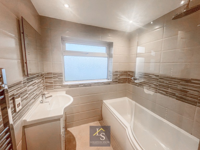 Images for Dawlish Close, Bramhall, SK7 EAID:425574707 BID:4e9803c7-4032-406b-90d5-01d6ebc98bcc