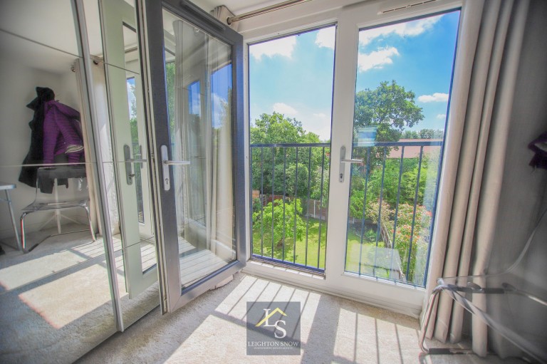 Images for Glandon Drive, Cheadle Hulme, SK8 EAID:425574707 BID:a331354c-8a27-4290-8521-a2425358b7e6