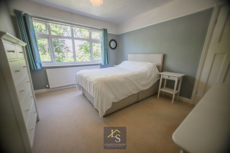 Images for West Park Road, Bramhall, SK7 EAID:425574707 BID:a331354c-8a27-4290-8521-a2425358b7e6