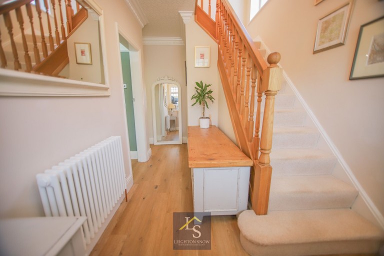 Images for West Park Road, Bramhall, SK7 EAID:425574707 BID:a331354c-8a27-4290-8521-a2425358b7e6