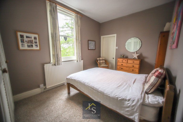 Images for Bramhall Lane South, Bramhall, SK7 EAID:425574707 BID:a331354c-8a27-4290-8521-a2425358b7e6