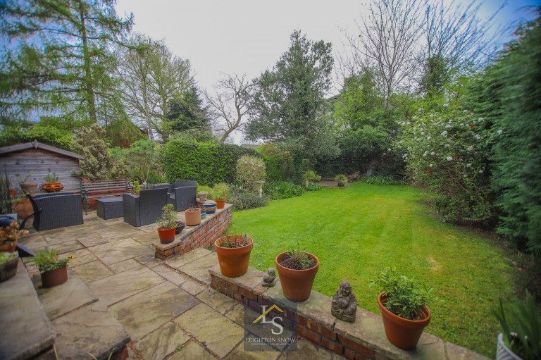 Images for Bramhall Lane South, Bramhall, SK7 EAID:425574707 BID:a331354c-8a27-4290-8521-a2425358b7e6