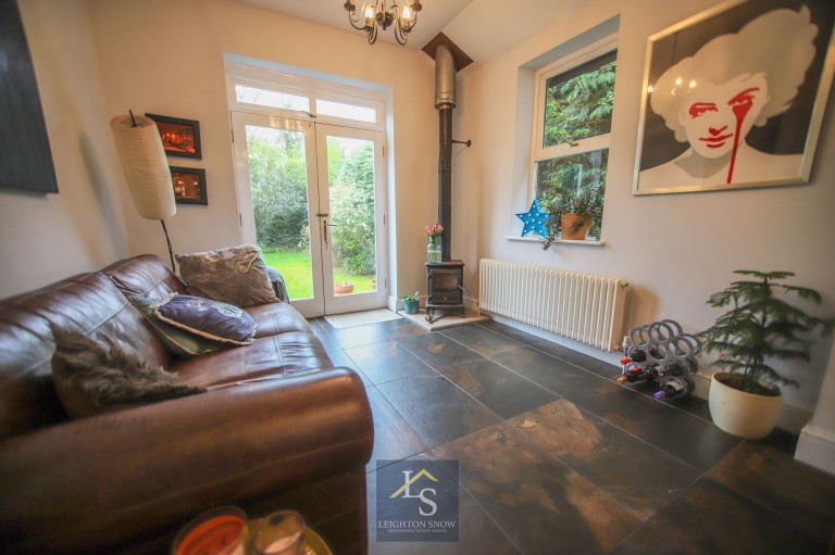 Images for Bramhall Lane South, Bramhall, SK7 EAID:425574707 BID:a331354c-8a27-4290-8521-a2425358b7e6