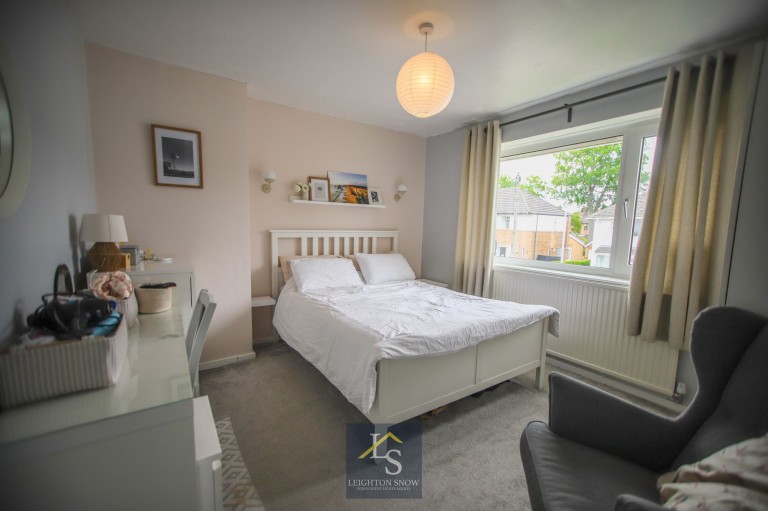 Images for Central Drive, Bramhall, SK7 EAID:425574707 BID:a331354c-8a27-4290-8521-a2425358b7e6