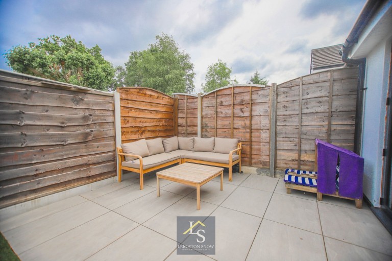 Images for Central Drive, Bramhall, SK7 EAID:425574707 BID:a331354c-8a27-4290-8521-a2425358b7e6