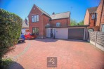 Ack Lane East, Bramhall, sk7