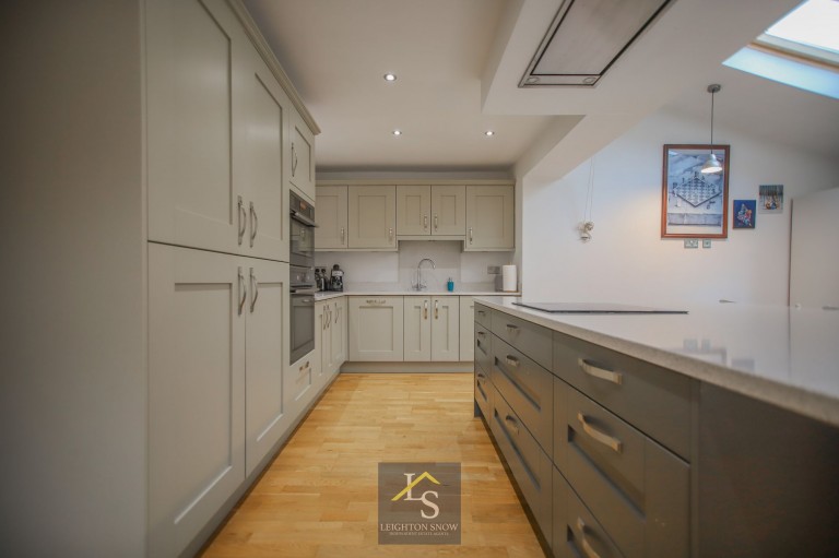 Images for Hambleton Road, Heald Green, SK8 EAID:425574707 BID:a331354c-8a27-4290-8521-a2425358b7e6