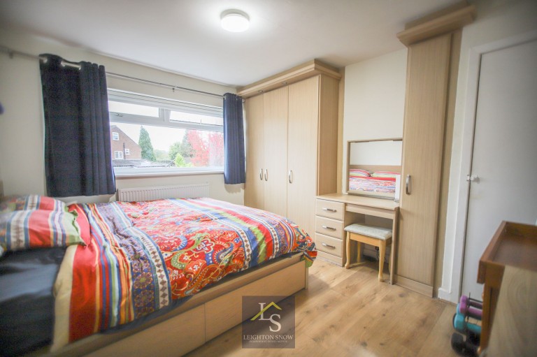 Images for Hambleton Road, Heald Green, SK8 EAID:425574707 BID:a331354c-8a27-4290-8521-a2425358b7e6