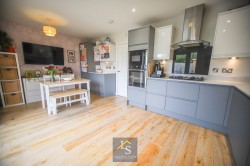 Images for Montreux Gardens, Bramhall, SK7