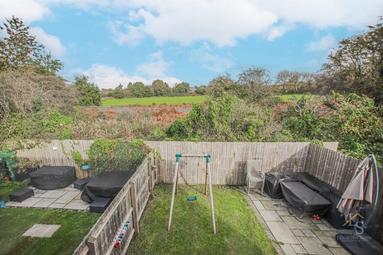 Images for Montreux Gardens, Bramhall, SK7 EAID:425574707 BID:a331354c-8a27-4290-8521-a2425358b7e6