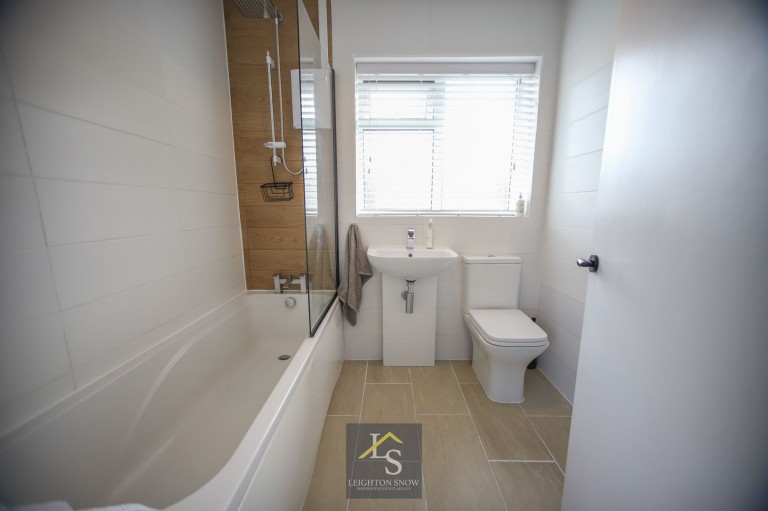Images for Rowan Drive, Cheadle Hulme, SK8 EAID:425574707 BID:a331354c-8a27-4290-8521-a2425358b7e6