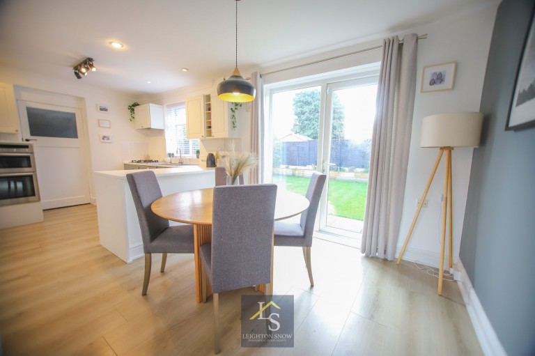 Images for Rowan Drive, Cheadle Hulme, SK8 EAID:425574707 BID:a331354c-8a27-4290-8521-a2425358b7e6