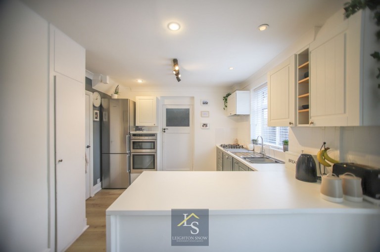 Images for Rowan Drive, Cheadle Hulme, SK8 EAID:425574707 BID:a331354c-8a27-4290-8521-a2425358b7e6