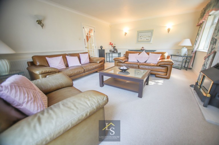 Images for Northcote Road, Bramhall, SK7 EAID:425574707 BID:a331354c-8a27-4290-8521-a2425358b7e6