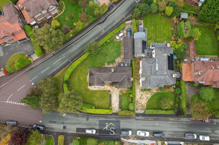 Images for Carrwood Avenue, Bramhall, SK7 EAID:425574707 BID:a331354c-8a27-4290-8521-a2425358b7e6