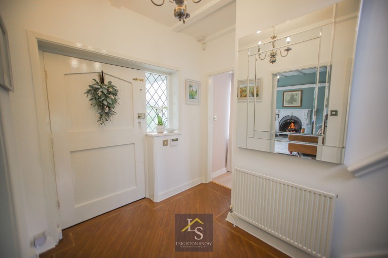 Images for Carrwood Avenue, Bramhall, SK7 EAID:425574707 BID:a331354c-8a27-4290-8521-a2425358b7e6