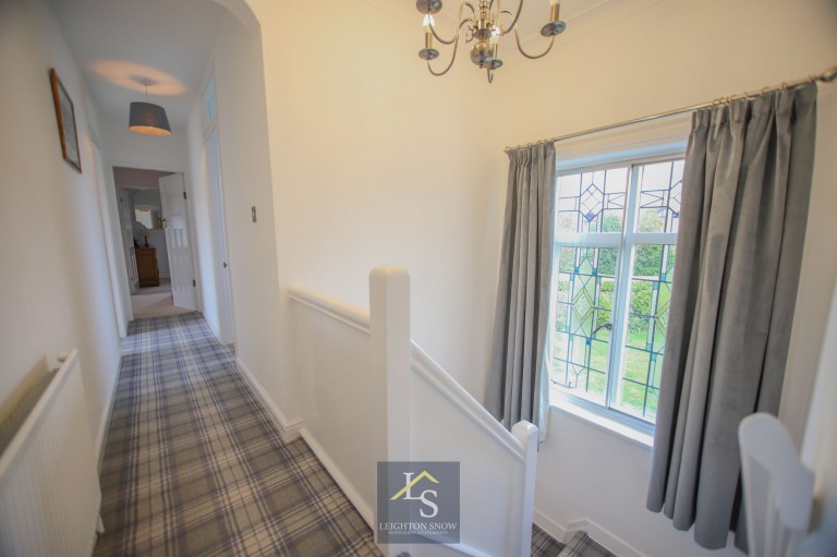 Images for Carrwood Avenue, Bramhall, SK7 EAID:425574707 BID:a331354c-8a27-4290-8521-a2425358b7e6