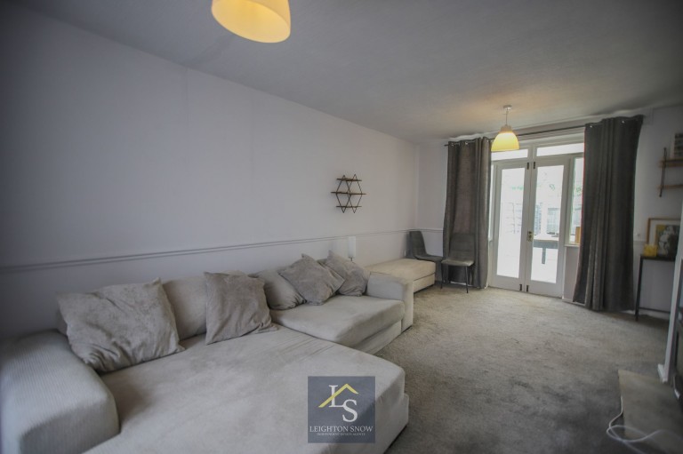 Images for Rushton Drive, Bramhall, SK7 EAID:425574707 BID:a331354c-8a27-4290-8521-a2425358b7e6