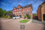Abbeydale Close, Cheadle Hulme, sk8