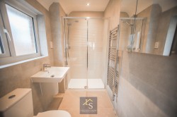 Images for Avro Crescent, Woodford, SK7