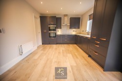 Images for Avro Crescent, Woodford, SK7