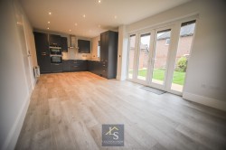 Images for Avro Crescent, Woodford, SK7