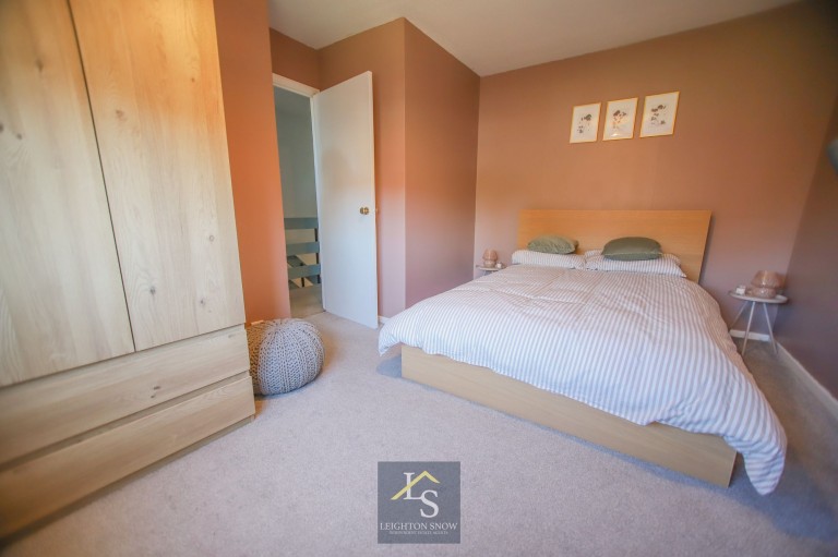 Images for Midland Road, Bramhall, SK7 EAID:425574707 BID:a331354c-8a27-4290-8521-a2425358b7e6