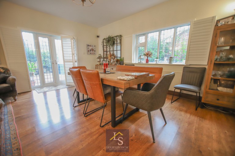 Images for Ack Lane East, Bramhall, SK7 EAID:425574707 BID:a331354c-8a27-4290-8521-a2425358b7e6