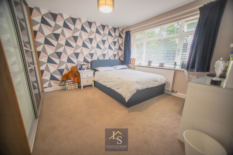 Images for Vicarage Avenue, Cheadle Hulme, SK8 EAID:425574707 BID:a331354c-8a27-4290-8521-a2425358b7e6