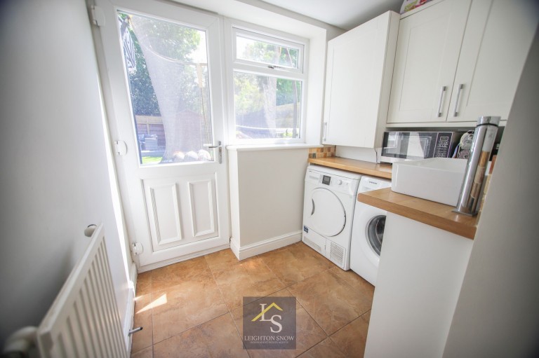 Images for Vicarage Avenue, Cheadle Hulme, SK8 EAID:425574707 BID:a331354c-8a27-4290-8521-a2425358b7e6