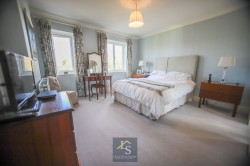 Images for Queensgate, Bramhall, SK7