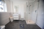 Queensgate, Bramhall, sk7