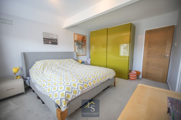 Images for Adelaide Road, Bramhall, SK7 EAID:425574707 BID:a331354c-8a27-4290-8521-a2425358b7e6