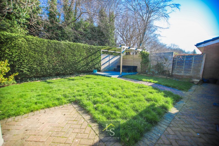Images for Adelaide Road, Bramhall, SK7 EAID:425574707 BID:a331354c-8a27-4290-8521-a2425358b7e6