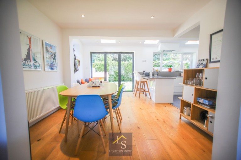 Images for Adelaide Road, Bramhall, SK7 EAID:425574707 BID:a331354c-8a27-4290-8521-a2425358b7e6