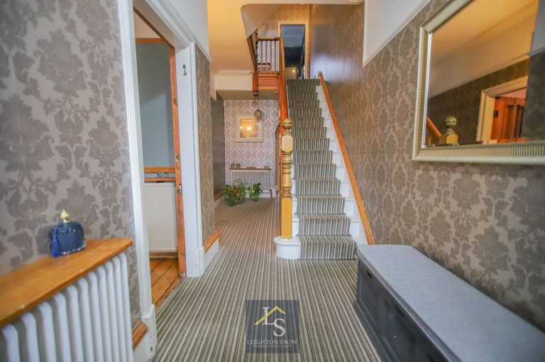 Images for Barnfield Road East, Stockport, SK3 EAID:425574707 BID:a331354c-8a27-4290-8521-a2425358b7e6