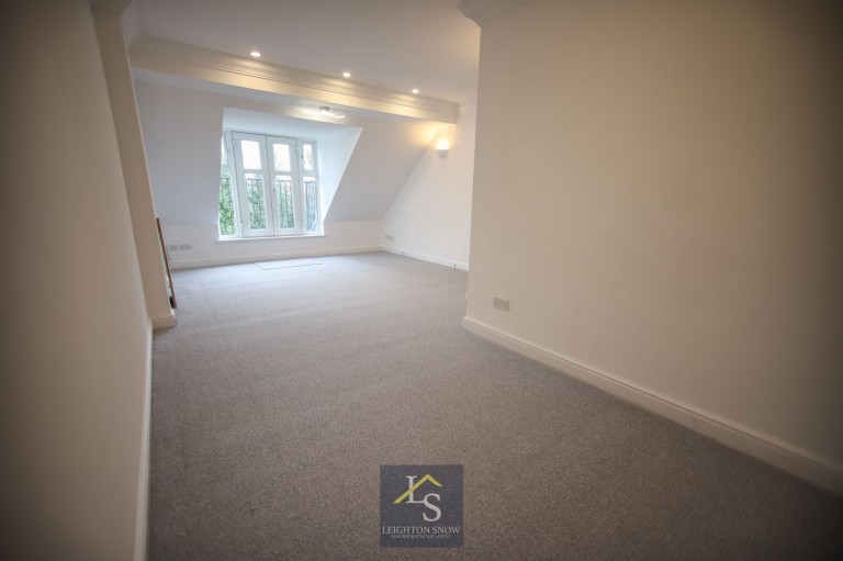 Images for Bramhall Lane South, Apartment 18 Hampton House, SK7 EAID:425574707 BID:a331354c-8a27-4290-8521-a2425358b7e6