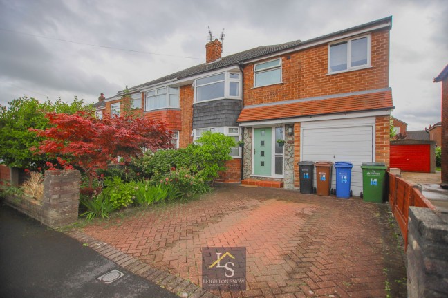 Lydney Avenue, Heald Green, sk8