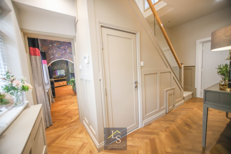 Images for Hall Road, Bramhall, SK7 EAID:425574707 BID:a331354c-8a27-4290-8521-a2425358b7e6