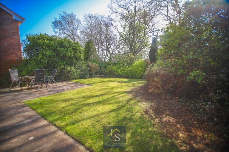 Images for Midhurst Close, Cheadle Hulme, SK8 EAID:425574707 BID:a331354c-8a27-4290-8521-a2425358b7e6