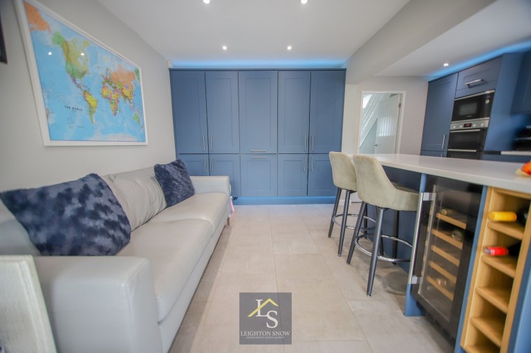 Images for Bath Crescent, Cheadle Hulme, SK8 EAID:425574707 BID:a331354c-8a27-4290-8521-a2425358b7e6