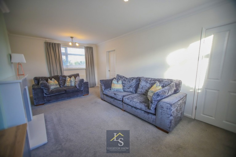 Images for Rushton Drive, Bramhall, SK7 EAID:425574707 BID:a331354c-8a27-4290-8521-a2425358b7e6