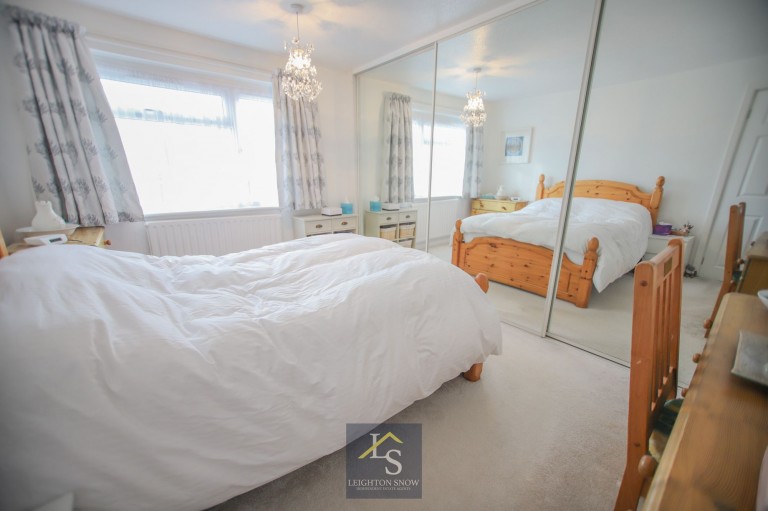 Images for Dairyground Road, Bramhall, SK7 EAID:425574707 BID:a331354c-8a27-4290-8521-a2425358b7e6