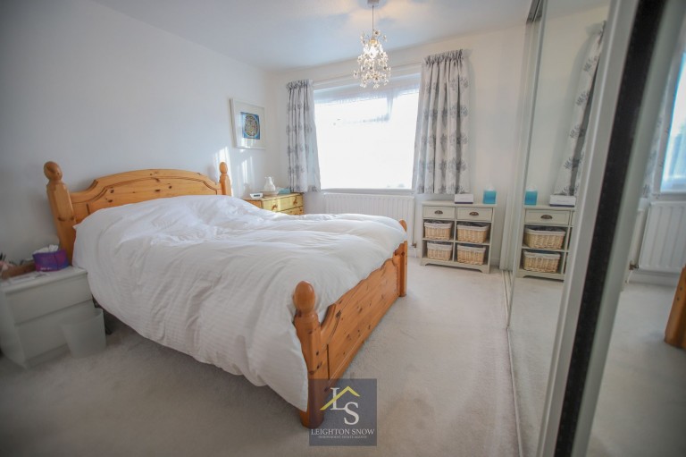 Images for Dairyground Road, Bramhall, SK7 EAID:425574707 BID:a331354c-8a27-4290-8521-a2425358b7e6