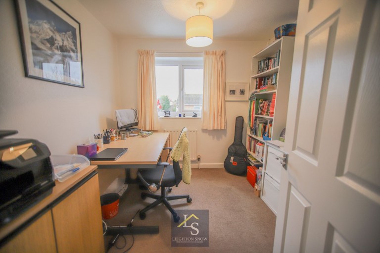 Images for Dairyground Road, Bramhall, SK7 EAID:425574707 BID:a331354c-8a27-4290-8521-a2425358b7e6