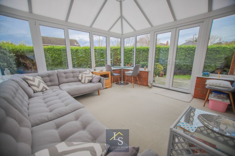 Images for Dairyground Road, Bramhall, SK7 EAID:425574707 BID:a331354c-8a27-4290-8521-a2425358b7e6