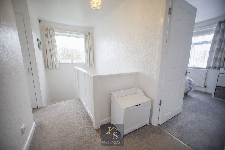 Images for Dairyground Road, Bramhall, SK7 EAID:425574707 BID:a331354c-8a27-4290-8521-a2425358b7e6